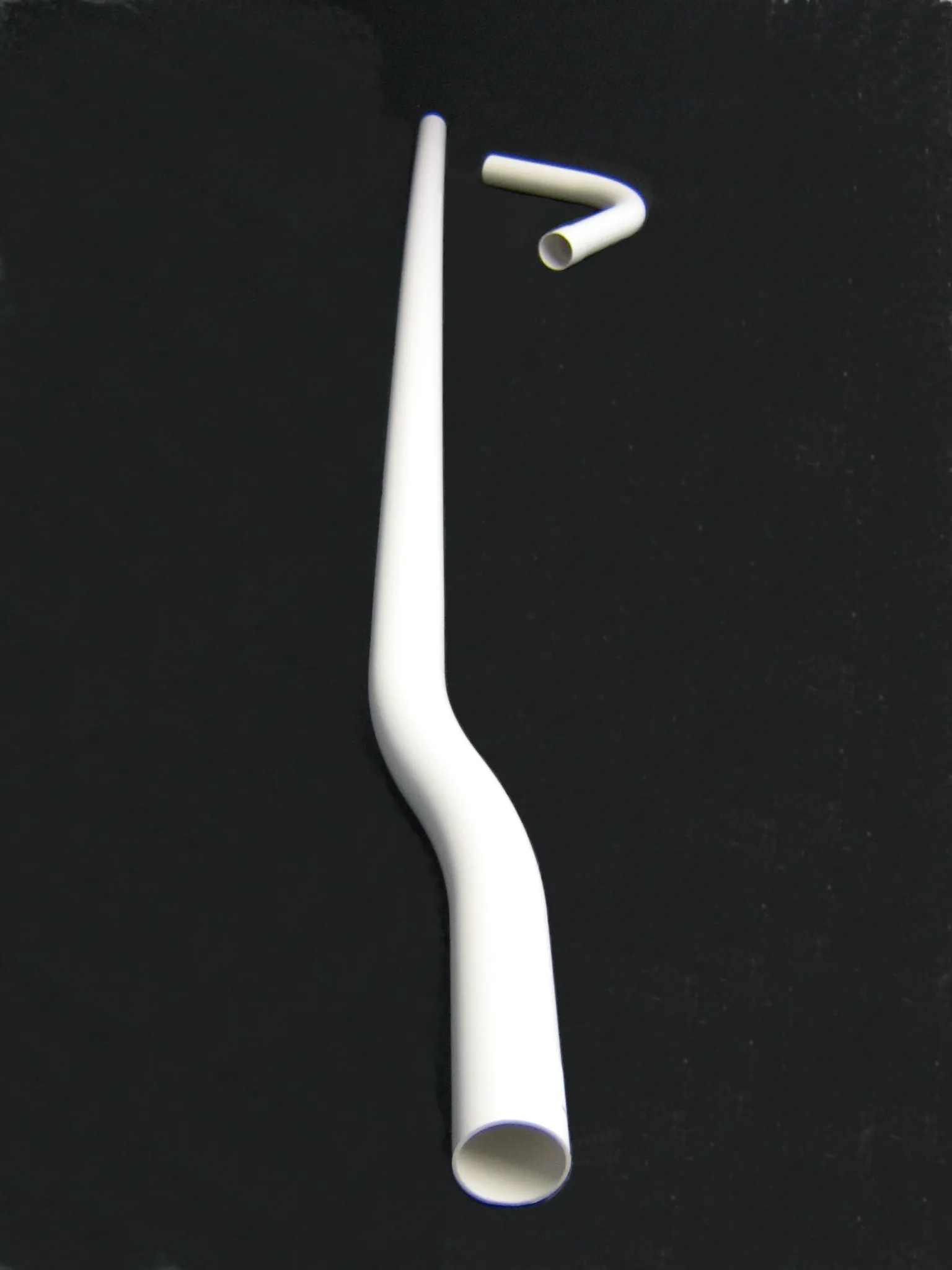 Spülrohr mit Bogen 1730 mm, weiß f. hochh. Spülkasten W285/295, AP 210