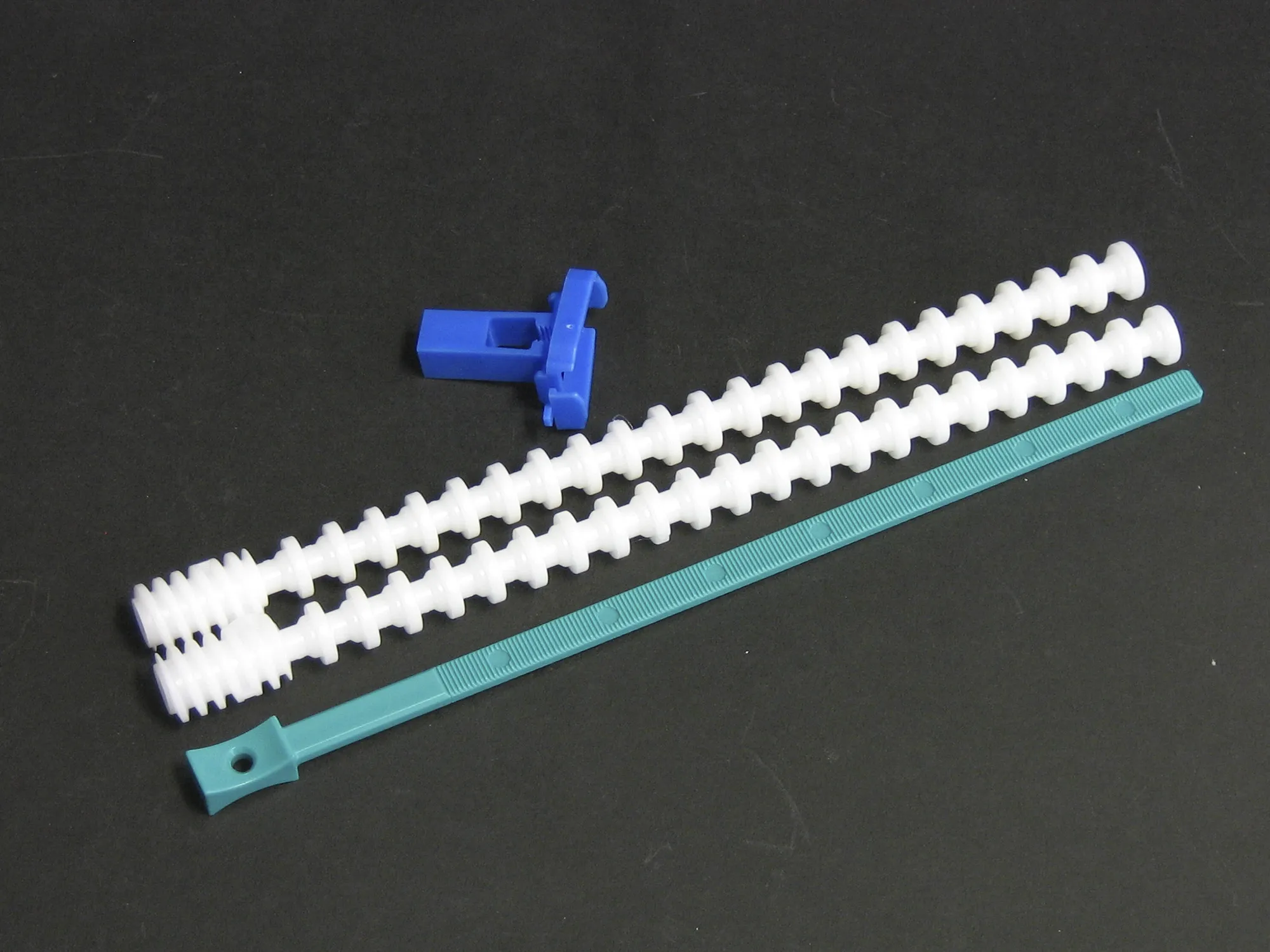 Set Montagestifte Quadro SU. blau